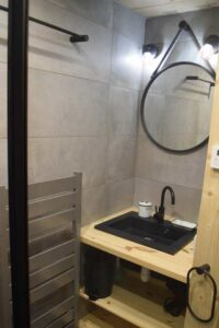 Salle de douche appartement l'Ourson chalet la Clavarine 2